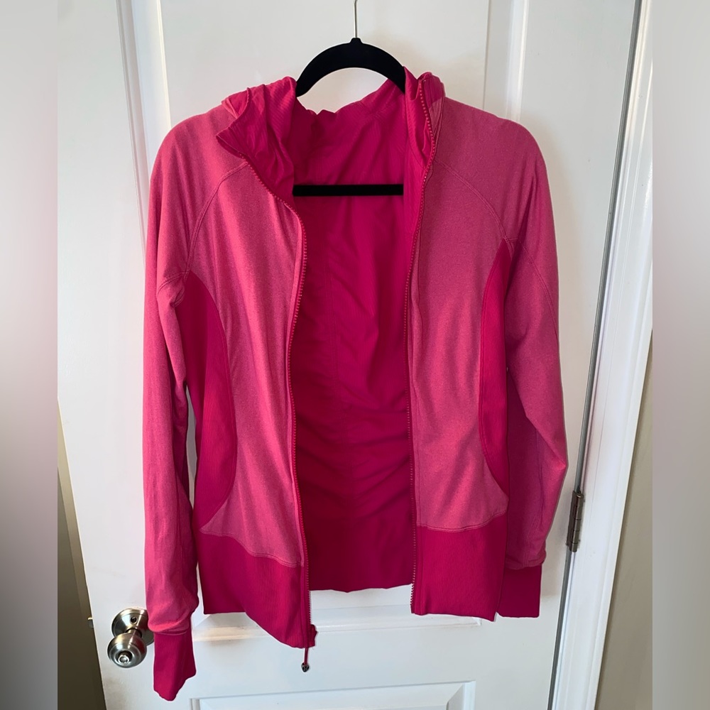 Lululemon reversible pink define jacket!!!